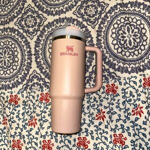 30oz Pink Stanley tumbler